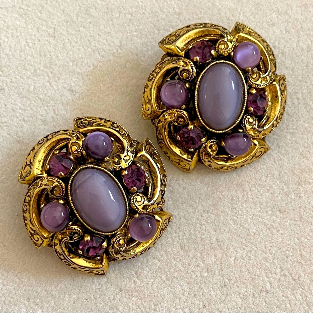 1980s-90s Vintage Gold and Purple Glass Gem Clip-On Earrings, Faux Amethyst 🫐